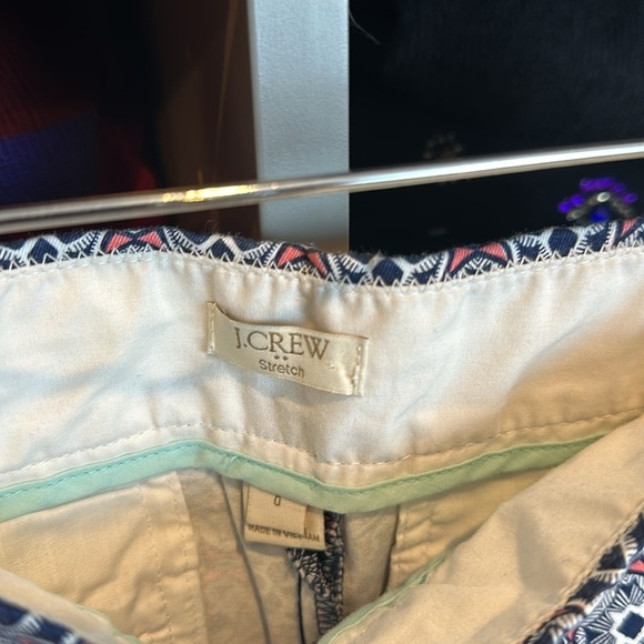 J Crew white/navy/pink print shorts size 0​ - Picture 2 of 3